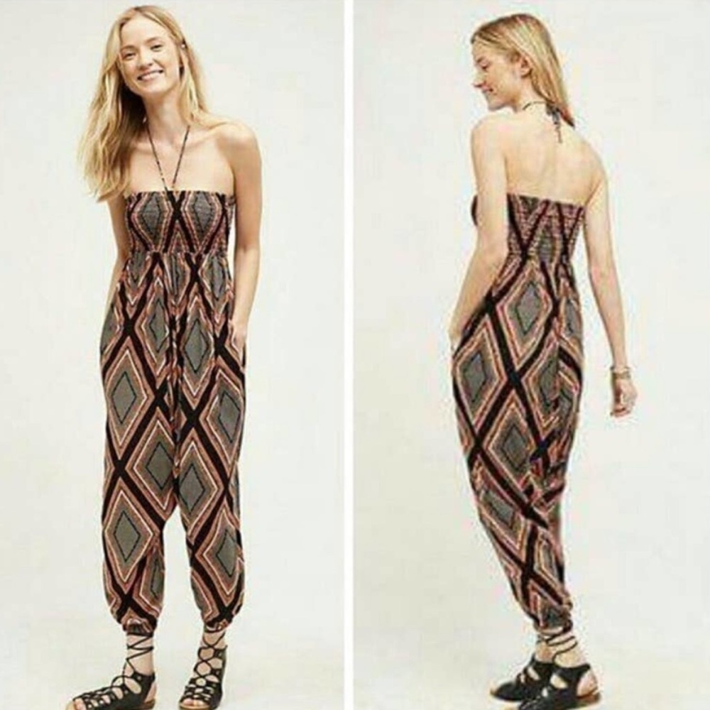ANTHROPOLOGIE Lilka Serra Boho Print Halter‎ Smocked
Harem Romper Jumpsuit Small